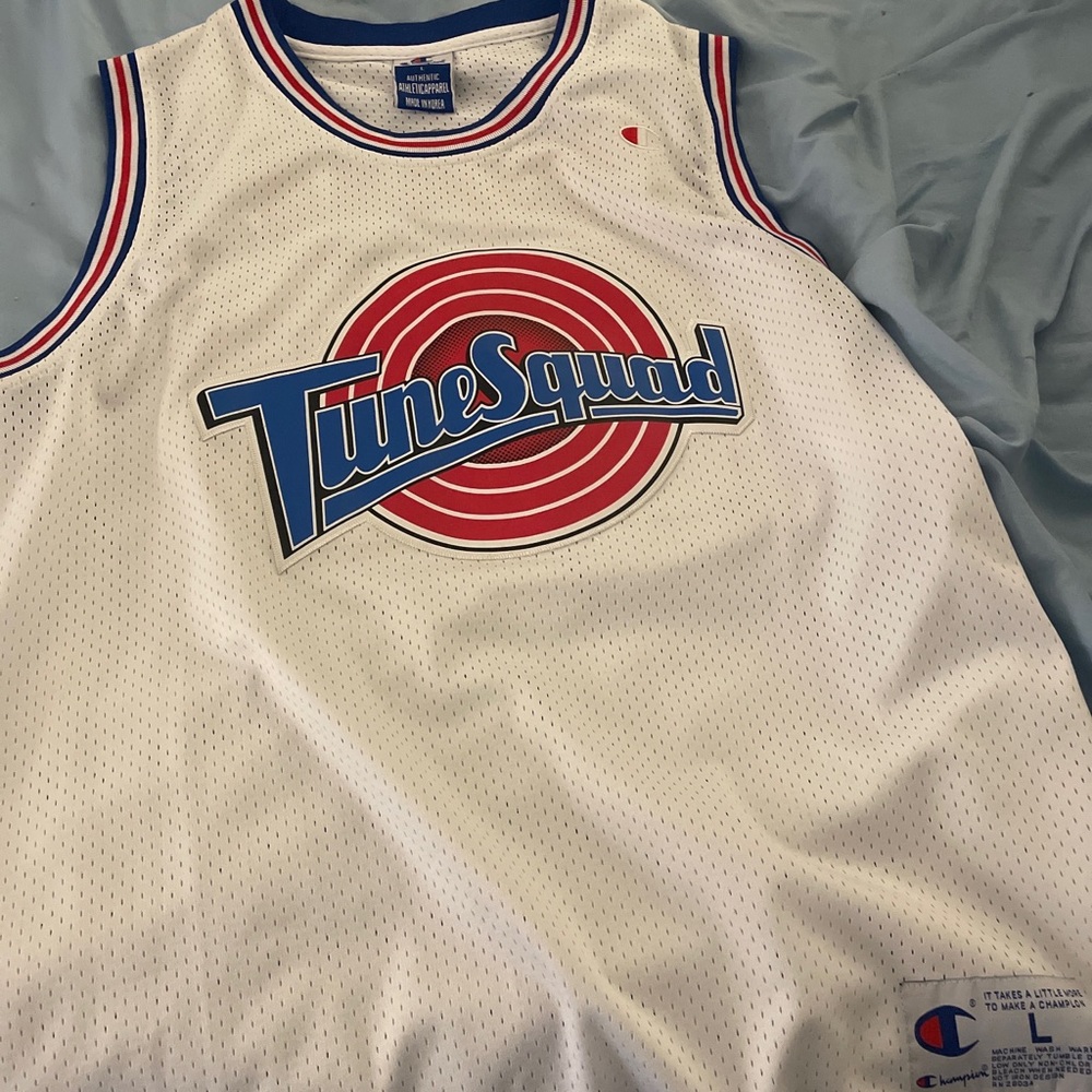 Tune Squad Basketball Outfit